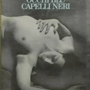 Occhi blu capelli neri Premium